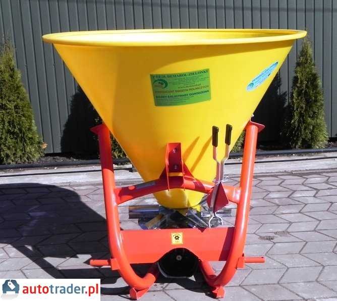 Rozsiewacz nawozów lejek 500l  — zdjęcie 1