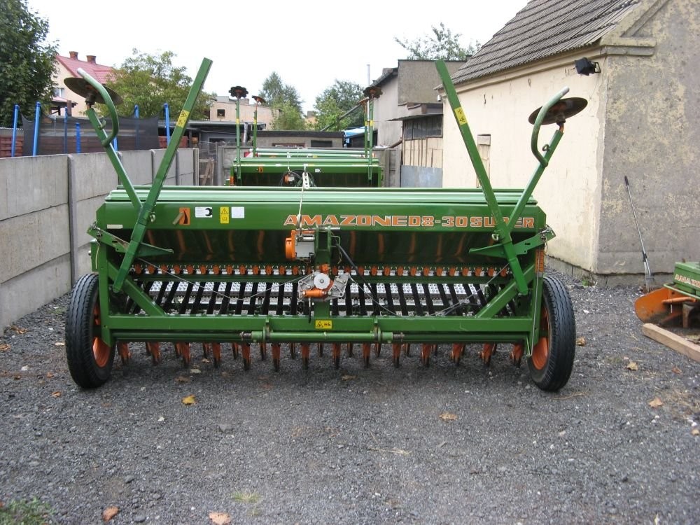 Amazone Siewnik amazone d8 ostatnie wydanie przed d9 - 1997 — zdjęcie 2