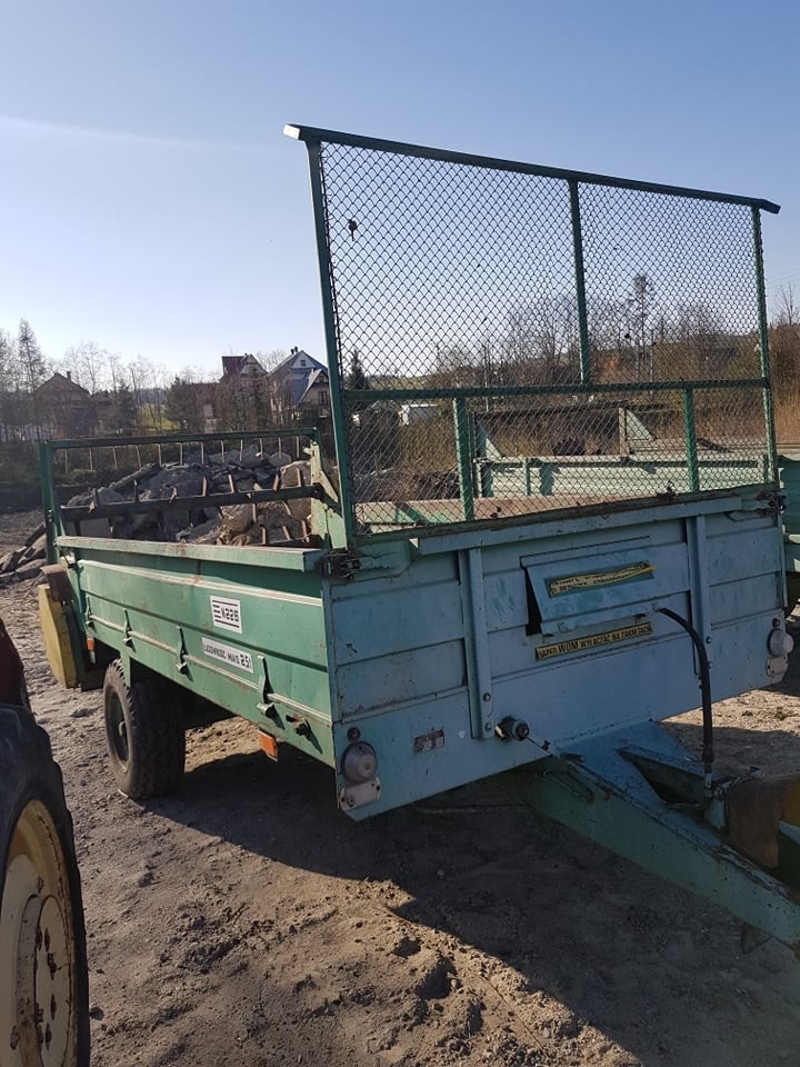 Sprzedam dwa rozrzutniki. — zdjęcie 1