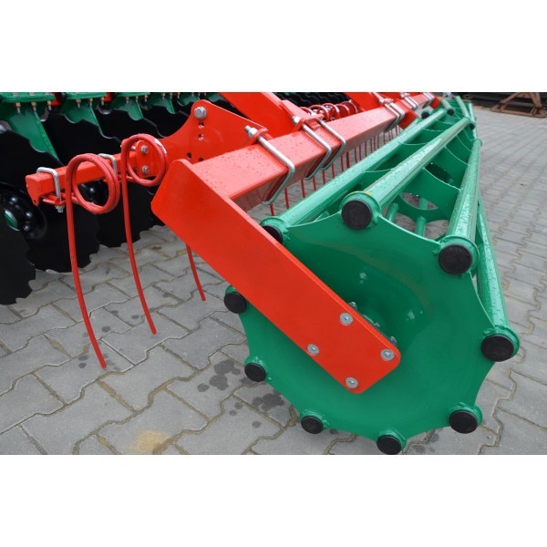 BRONA TALERZOWA HYDRAULICZNIE SKŁADANA FIRMY AGRO- MASZ — zdjęcie 2