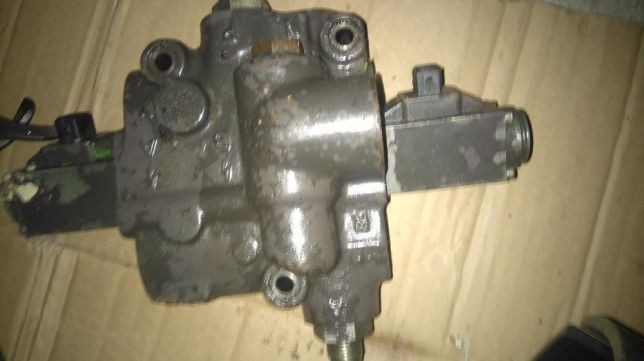 Częsći Massey Ferguson most,zwrotnice,skrzynia 3070,3080,3090,3125,.. — zdjęcie 5