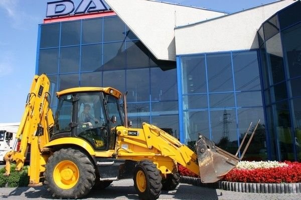WYPRZEDAŻ MASZYN- JCB 3CX Turbo. Stan idealny — zdjęcie 1