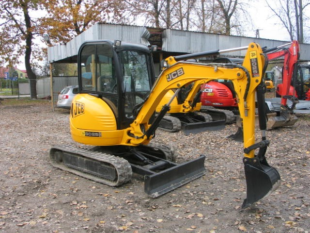 JCB 8025 ZTS 2010 - koparki używane JCB Kraków — zdjęcie 1