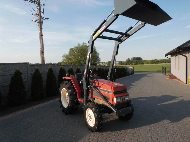  Yanmar FX 265 26,5KM 4x4 + ładowacz czołowy tur mini ładowarka  — zdjęcie 1