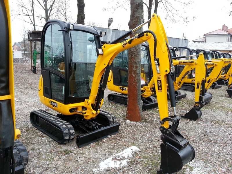 JCB 8018 2008 rok