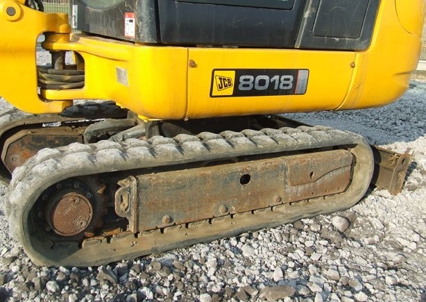 MINI KOPARKA JCB 8018 z roku 2006 — zdjęcie 2
