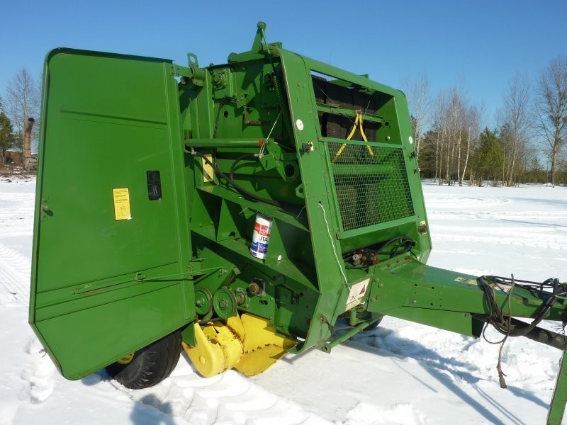 Prasa rolująca John Deere — zdjęcie 2