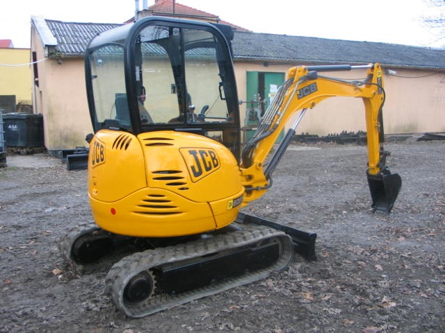  JCB 8025 zts 2006 i 2007 rok — zdjęcie 4