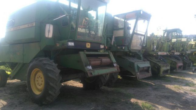 Czesci John Deere 975,1075,970 silnik,skrzynia,heder kola pasowe,sita — zdjęcie 1