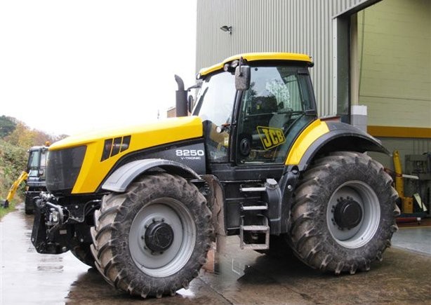 JCB Fastrac 8250 / JCB 8250