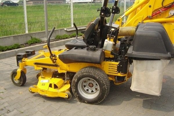 Kosiarka JCB Zero Mower z 2007 roku, WANICKI, Mogilany k.Krakowa — zdjęcie 2