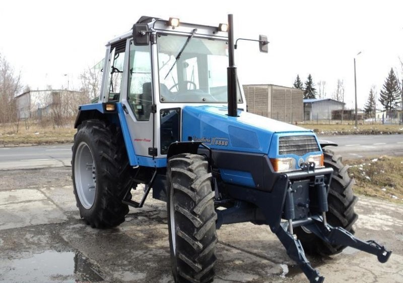 LANDINI 8880  napęd 4x4 — zdjęcie 2