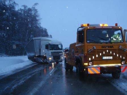 Holowanie Tir kraj,zagranica 600812813 Non Stop — zdjęcie 2