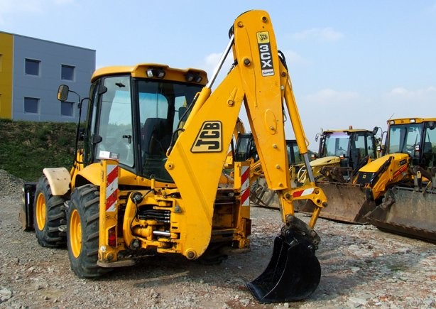 koparko ładowarka JCB 3CX SUPER z roku 2004 — zdjęcie 2