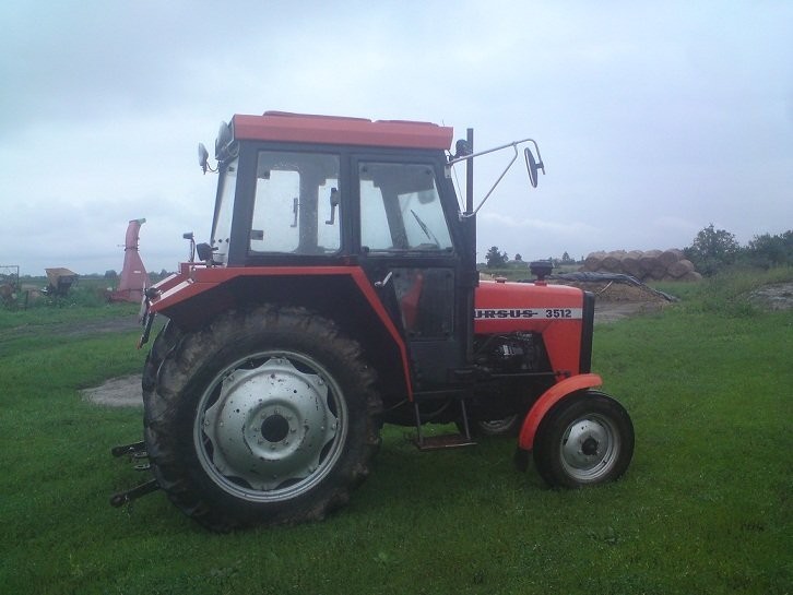 Ursus 3512