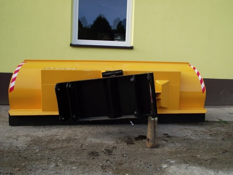 PŁUGI DO ŚNIEGU DO KOPARKO ŁADOWAREK I NOŚNIKÓW TELESKOPOWYCH — zdjęcie 5