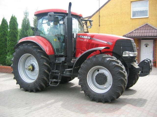 naprawy ciagnikow MF CASE