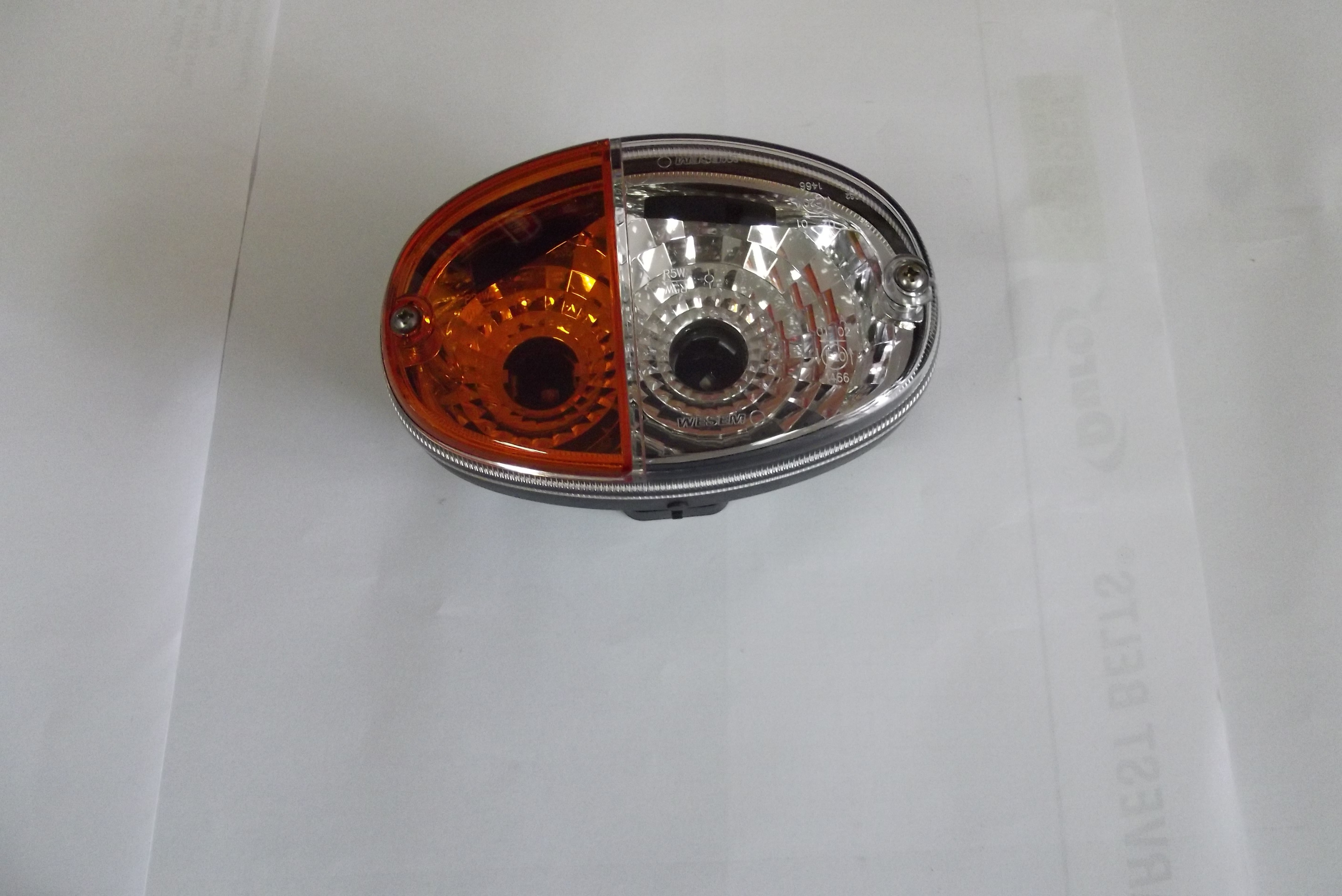 Lampa przednia kierunkowskazu 12V/24V ZETOR, JOHN DEERE, NEW HOLLAND   — zdjęcie 1