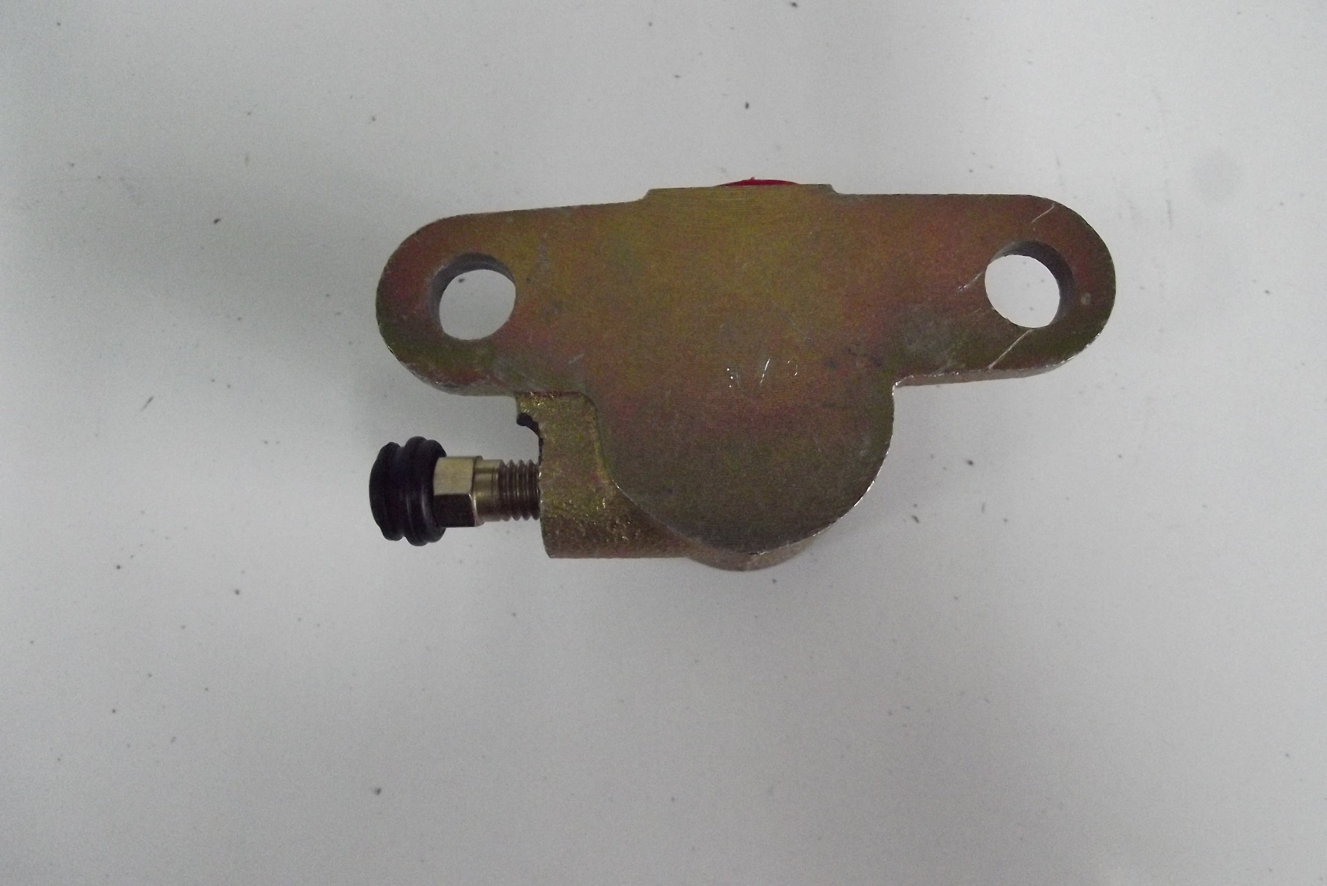 Cylinder hamulca lewy/prawy URSUS C 385 — zdjęcie 4