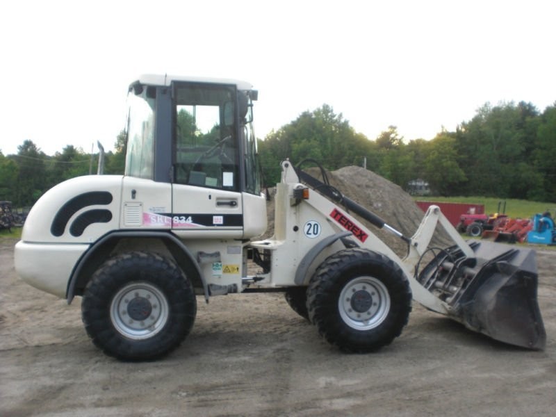 2003 Terex skl 834