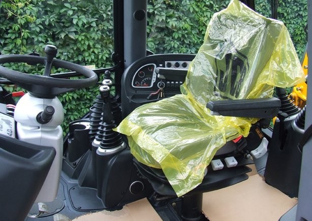 Koparko Ładowarka JCB 3CX z roku 2010 — zdjęcie 6