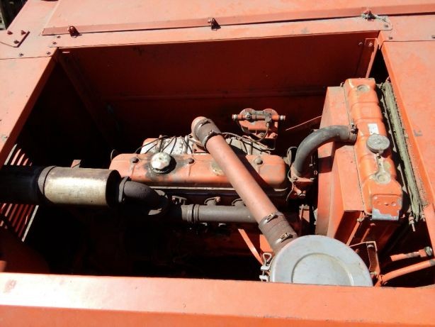 Sprzedam kombajn zbożowy Bizon Super Z-O56 — zdjęcie 4