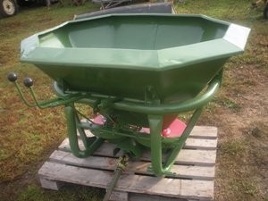 Amazone 402 - - - 400 — zdjęcie 1