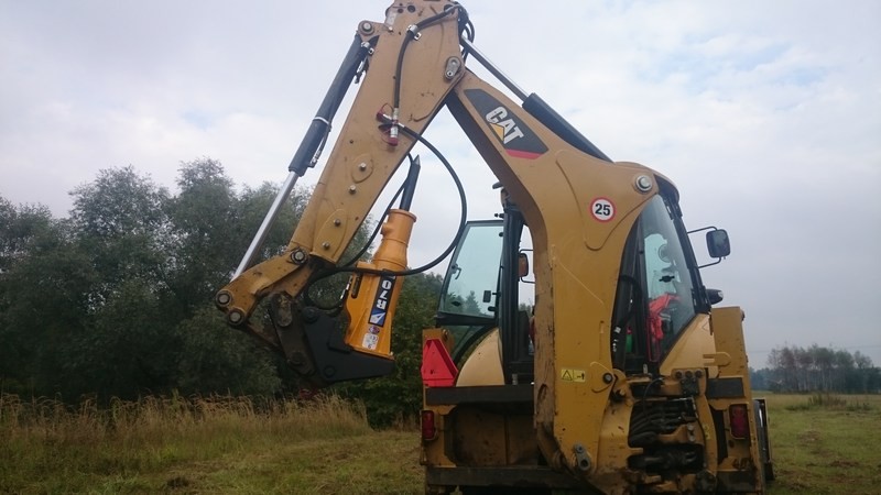 Młot hydrauliczny do koparko-ładowarki JCB 3CX CAT 428 CASE 580 — zdjęcie 2