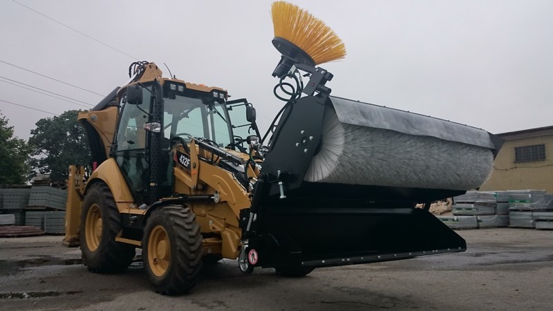 Zamiatarka do koparko-ładowarki CAT, JCB, VOLVO, KOMATSU, CASE — zdjęcie 1