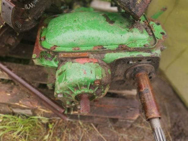 Skrzynia John Deere 960,965,970,975,1052,1065,1075,1085, — zdjęcie 1