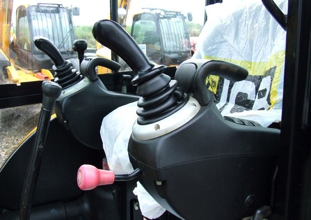 JCB 8030 ZTS — zdjęcie 4