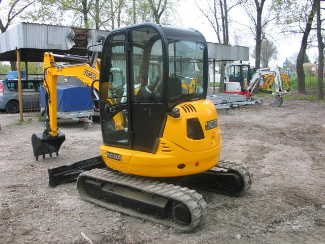 Koparka JCB 8030 zts - 2011 - 3.4 tony — zdjęcie 2