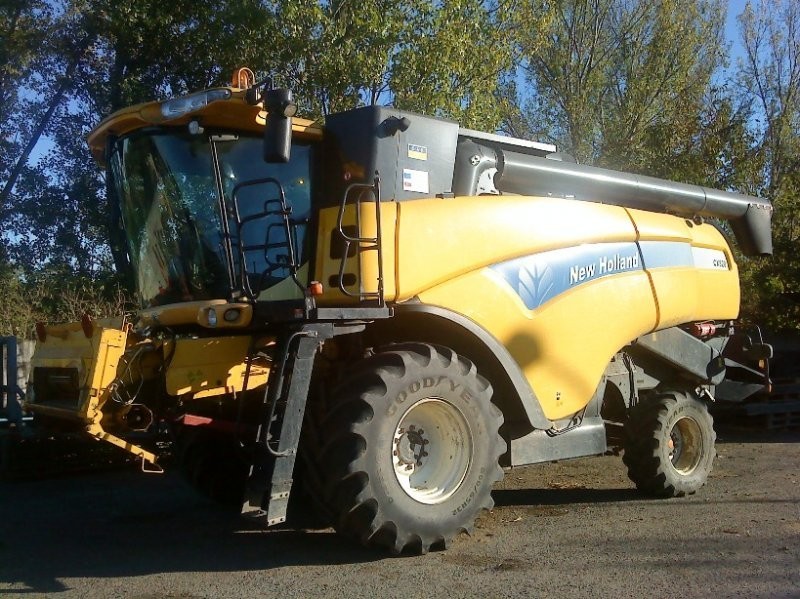 New  Holland CX 820 — zdjęcie 3