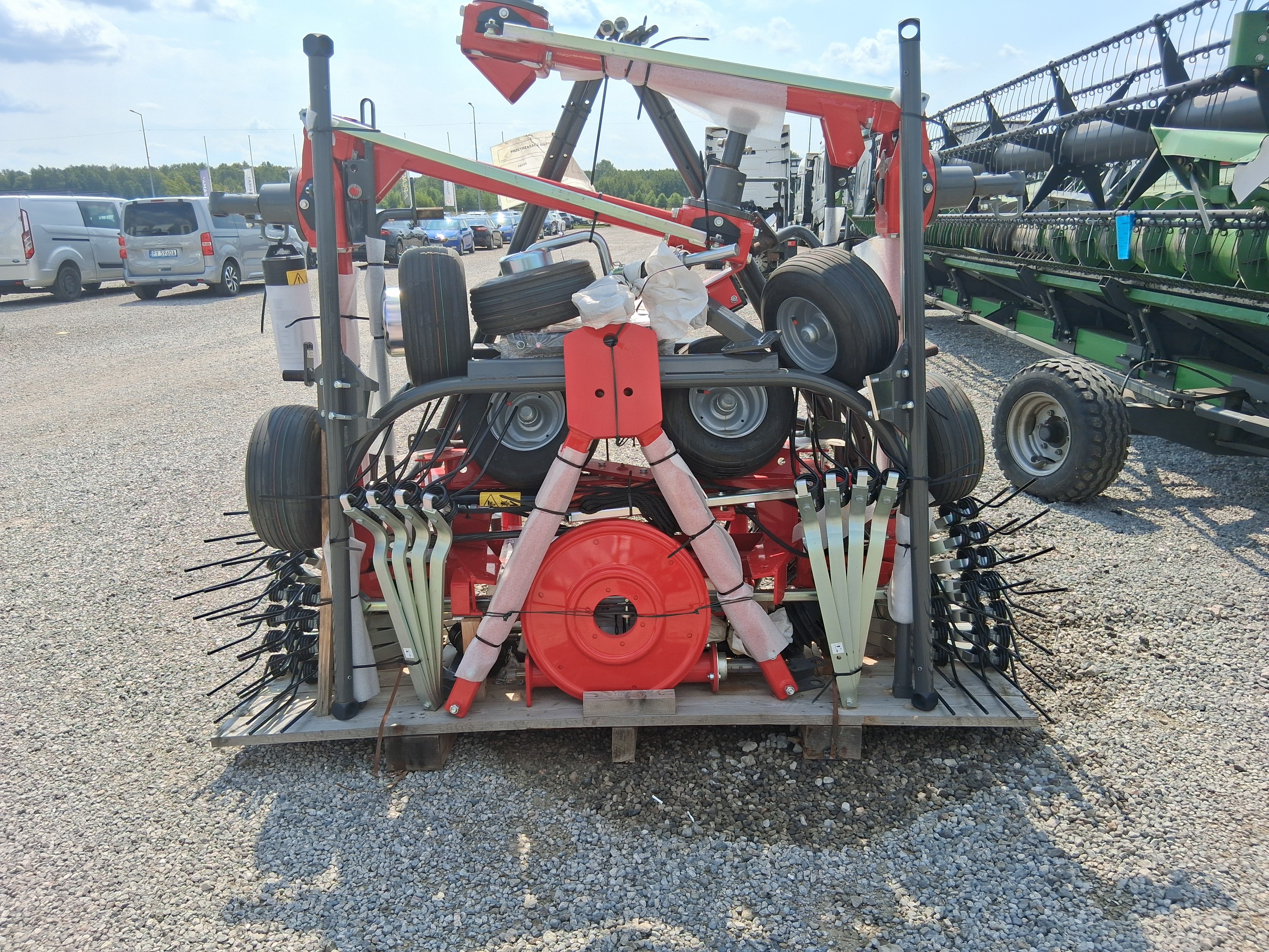 Przetrząsacz zawieszany Massey Ferguson TD 776 DN — zdjęcie 2