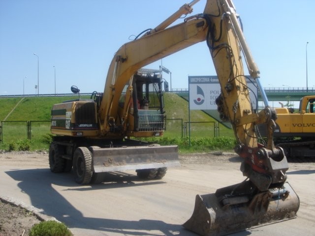 KOPARKA KOŁOWA CATERPILLAR M315 1999 — zdjęcie 3