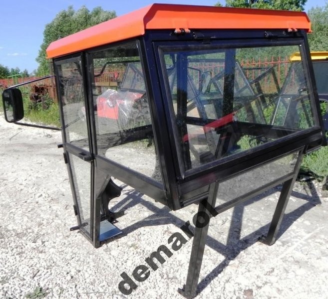 KABINY KABINA DO ciągnika URSUS C-330 C-360 nowa — zdjęcie 1