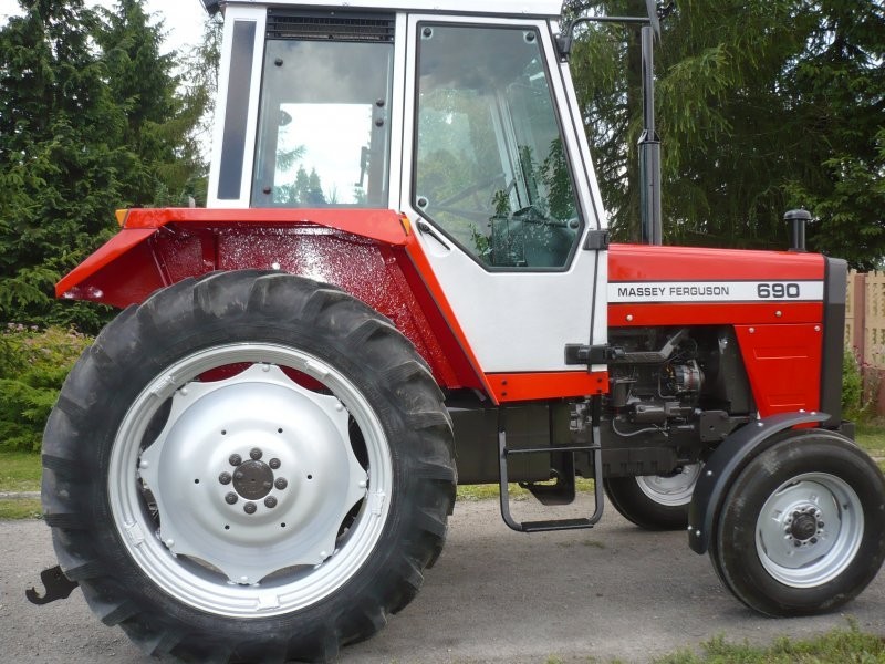 MASSEY FERGUSON 690 — zdjęcie 3