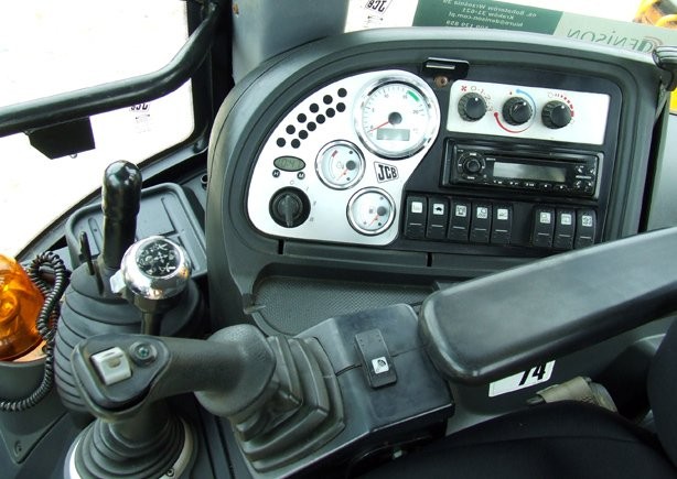 JCB 3CX Contractor Easy Control — zdjęcie 4