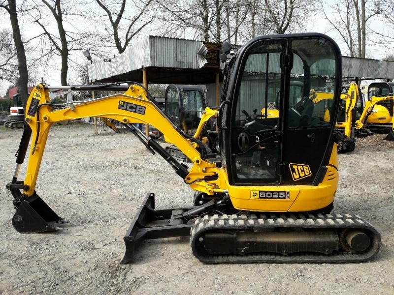 koparkikrakow.pl - JCB 8025 z 2014 roku — zdjęcie 1