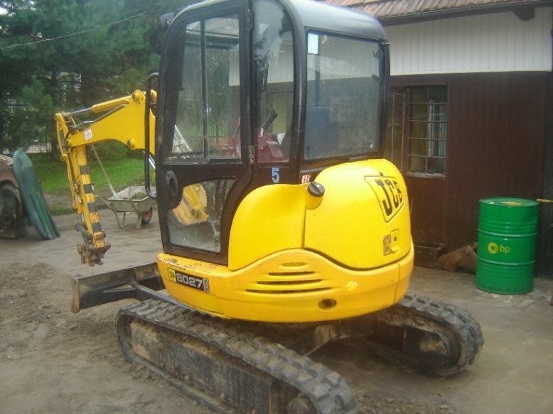 MINI KOPARKA-----JCB 8027 ZTS---- rok 2005 — zdjęcie 4
