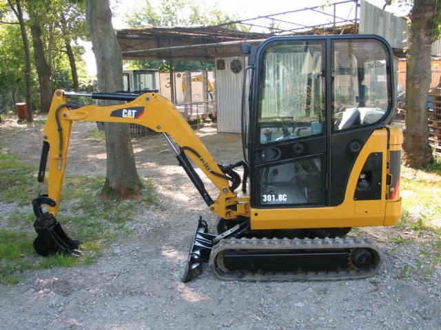 koparkikrakow.pl - CAT 3018C z 2008 r - sprzedam — zdjęcie 1
