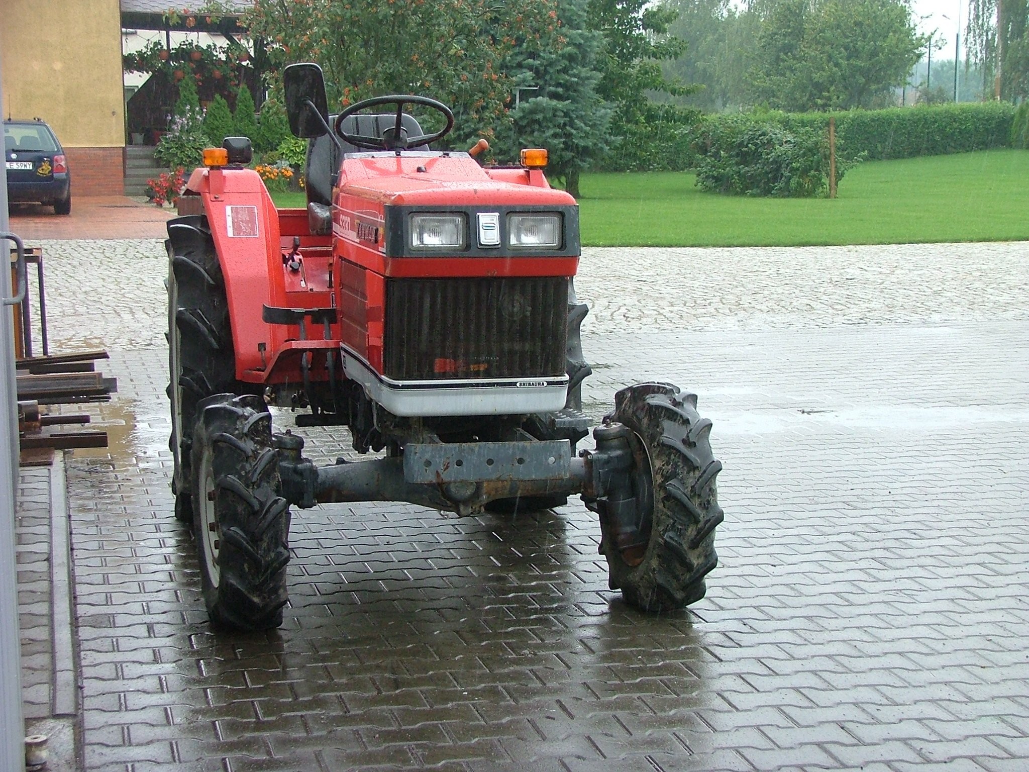 Mini traktorek Yanmar S330, 25KM, 4x4 — zdjęcie 4