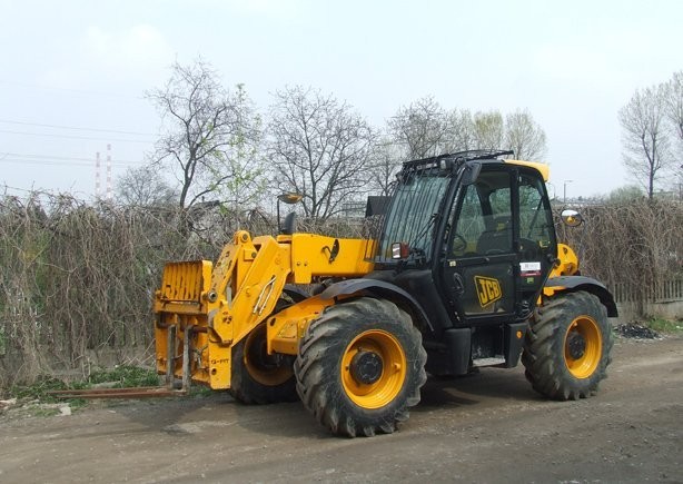Ładowarka teleskopowa JCB 531-70 z roku 2008 — zdjęcie 1
