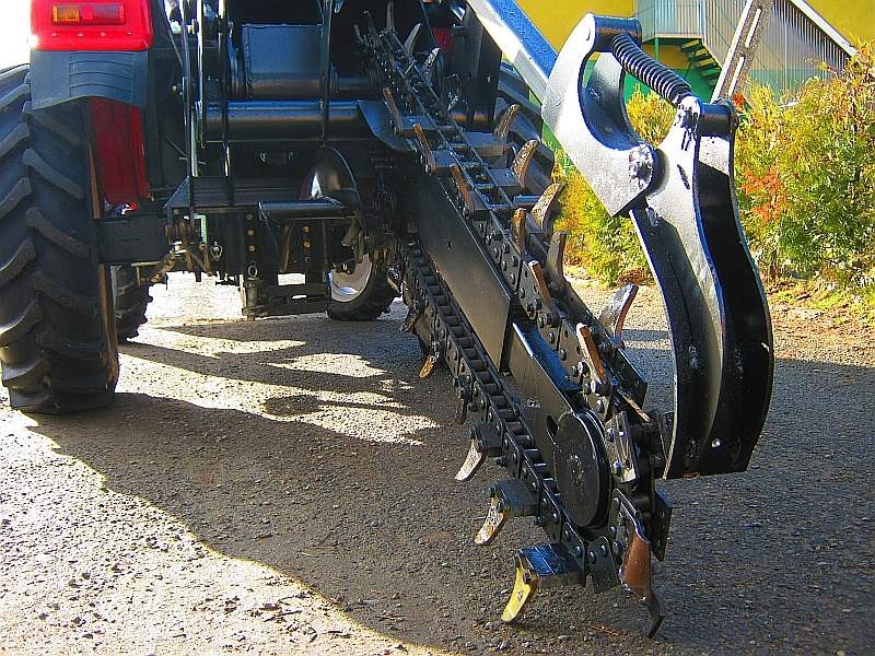 Koparka łańcuchowa napędzane z ciągnika rolniczego 120 CM — zdjęcie 2