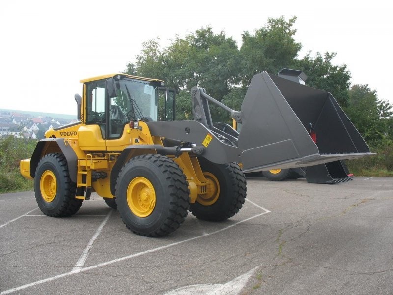 Ładowarka Volvo L 120 F - nowa — zdjęcie 1