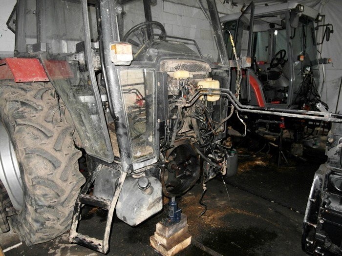 Naprawy ciągników rolniczych Massey Ferguson — zdjęcie 2