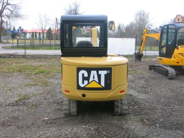 koparkikrakow.pl - CAT 3025C z 2006 roku — zdjęcie 3