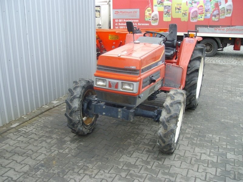 Mini traktorek Yanmar FX 305, 30KM, 4x4 KUBOTA — zdjęcie 3