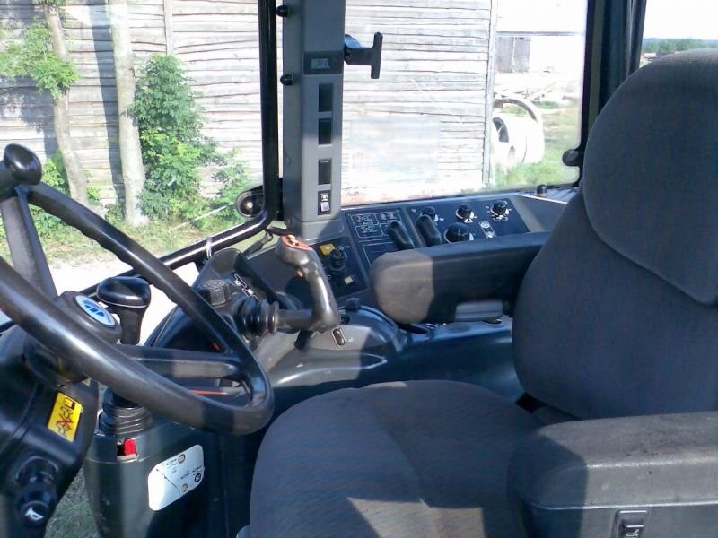 New Holland TM 165 — zdjęcie 4