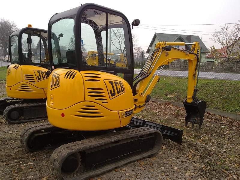 JCB 8025 ZTS 2008 rok — zdjęcie 2